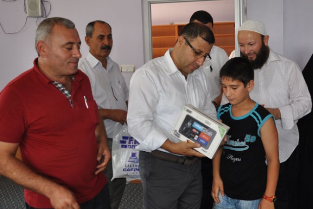 Başarıyı ödüllendirmeyi sürdürdü