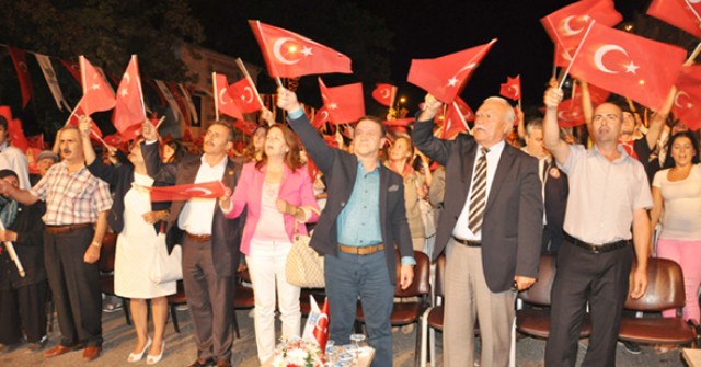 SİLİVRİ’DE 30 AĞUSTOS COŞKUSU
