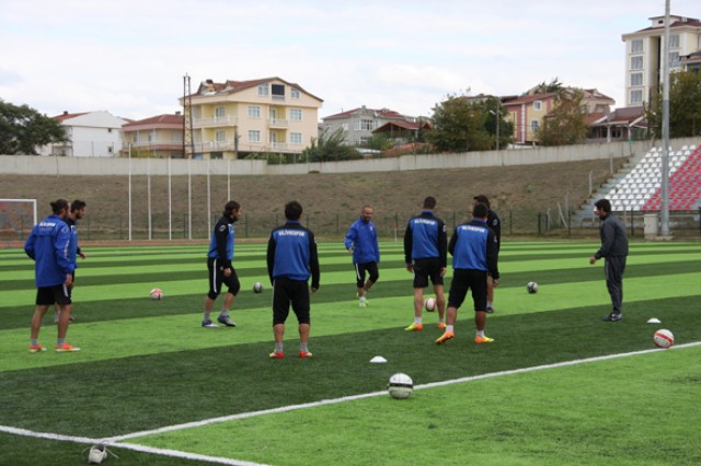 Silivrispor’da idmanlara devam