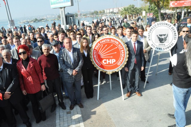 Cumhuriyet Sevdalıları ‘inadına’ kutladı