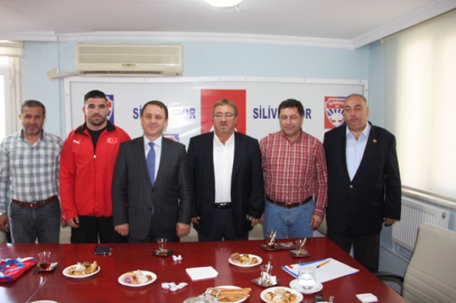 Silivrispor güreş şubesini açtı