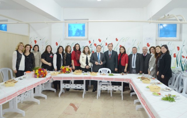 Çağrıbey’den Işıklar’a teşekkür plaketi
