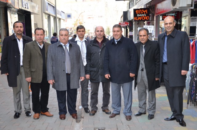 Koçer, Çarşı esnafını fethetti