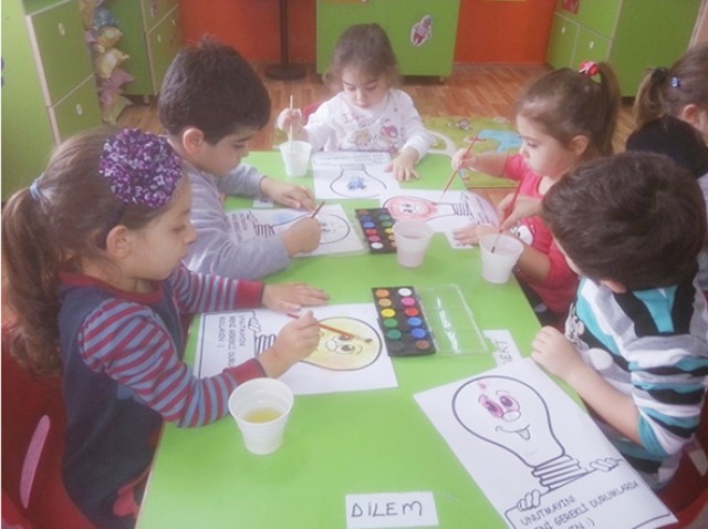 Minikler enerji tasarrufu hakkında bilinçlendi