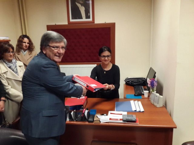 CHP listesini teslim etti