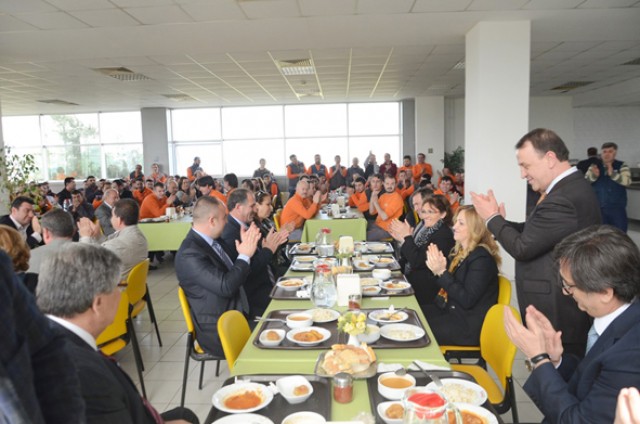 Tuna Çelik’ten Işıklar’a destek