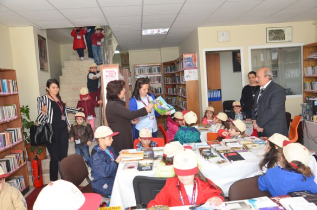 “Kitabın olmadığı bir dünya düşünülemez”
