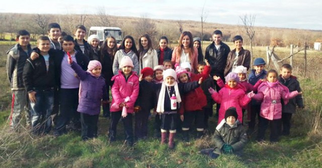 Bir koru da Danamandıra öğrencilerinden