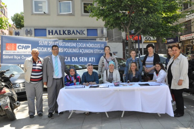 CHP’li kadınlardan imza kampanyası