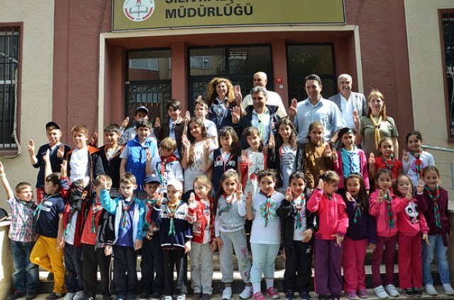 İzciler Yılsonu kampına uğurlandılar