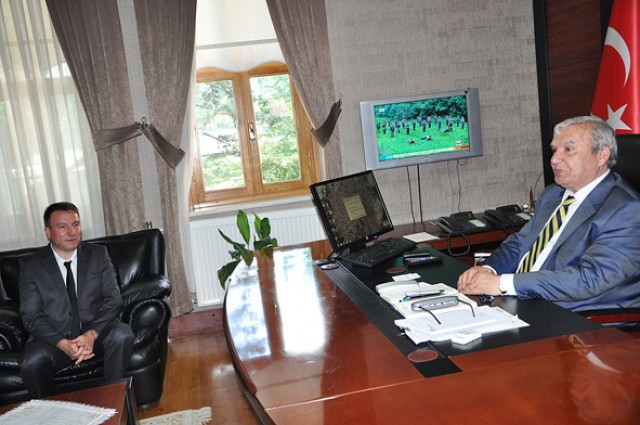Başkan Çalışkan, Kaymakam Keser’i ziyaret etti