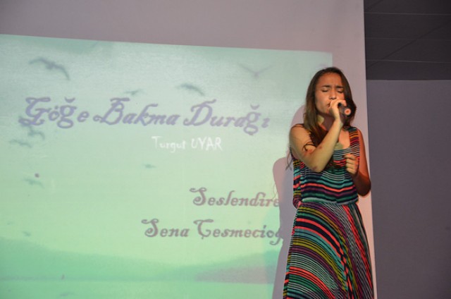 Hayata şiirli dokunuş