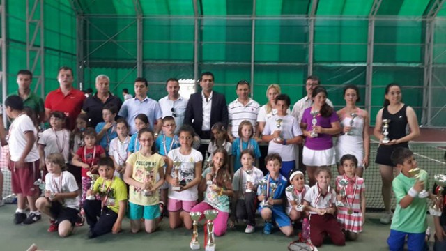 Tenis galipleri belli oldu