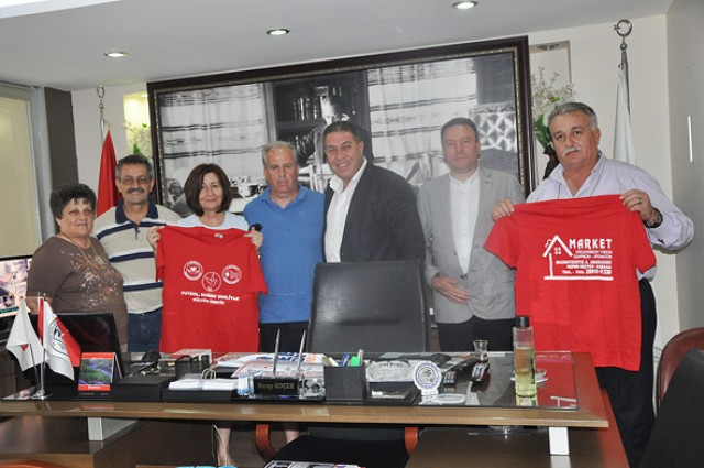 Hacitakis, Esnafların Başkanını ziyaret etti