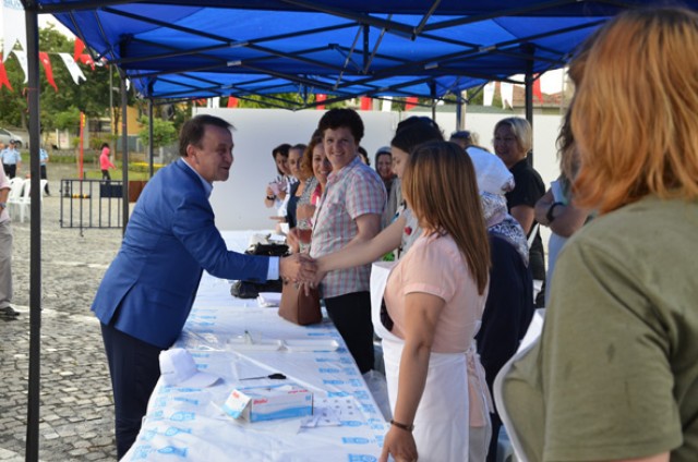 Börek festivali hava muhalefetine takıldı