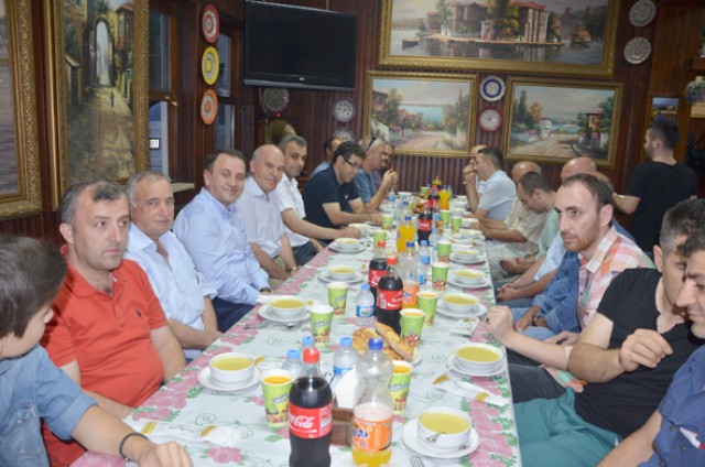 Işıklar, özel çocuklarla iftarda buluştu