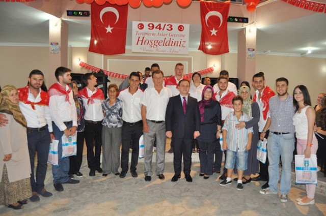 Asker uğurlamalarına devam