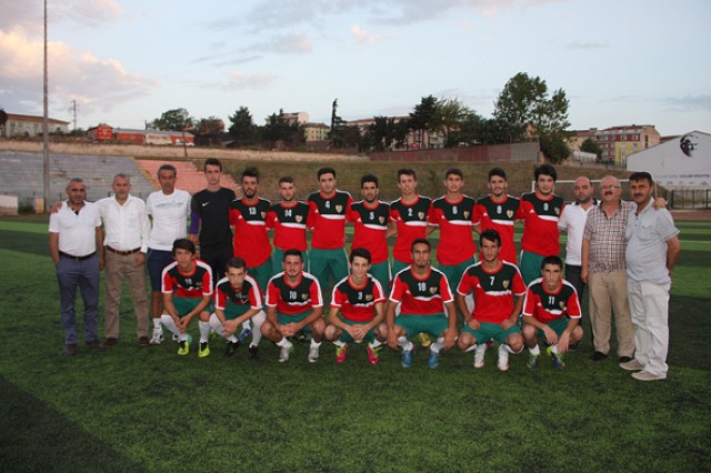 Ve Alibeyspor sahaya indi