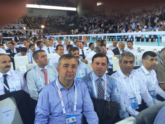 Sadece Turan oy kullandı