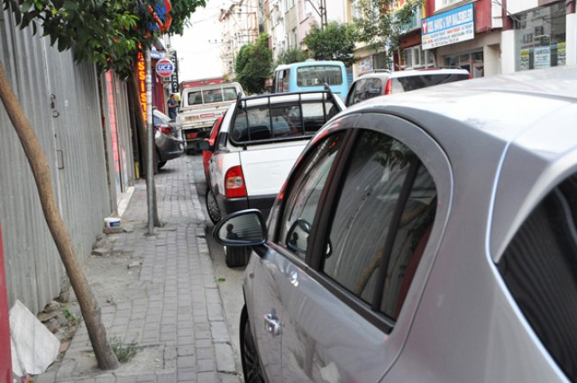 Kaldırımlar kimin için?