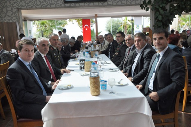 Işıklar, Gazilere yemek verdi