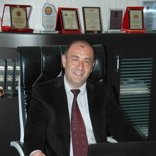 Bu ne yaman çelişki!