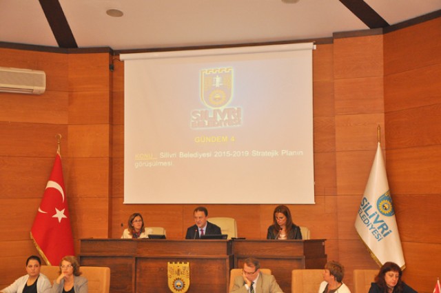 EKİM MECLİSİ YOĞUN