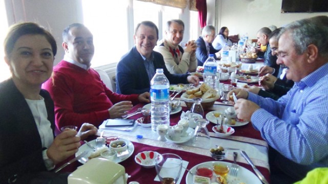 Vural, Tokatlıları protokolle buluşturdu