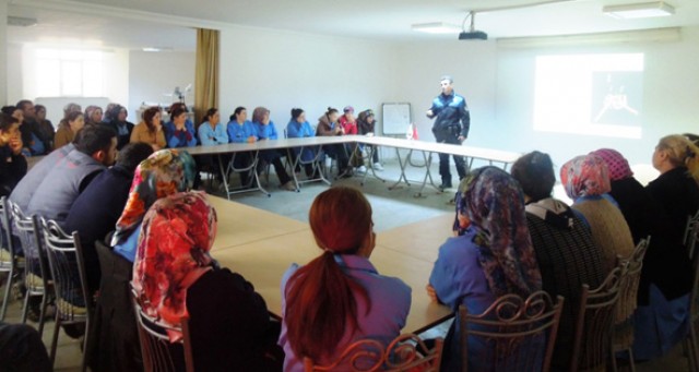 “Bilinçli aileler, sağlıklı nesiller” projesi Ayfar’da sürdü