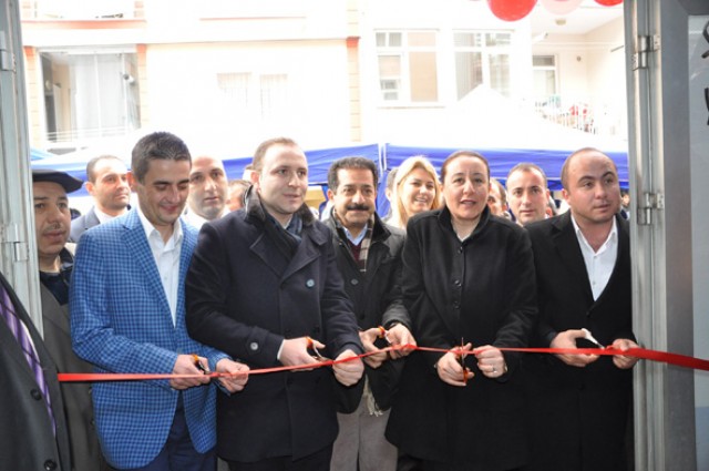 Ahçıoğlu: Tabela derneği olmayacağız!