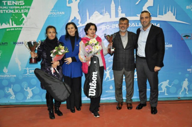 Tenisin finalistleri belirlendi