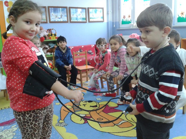 Çoğal minikleri meslekleri öğreniyor