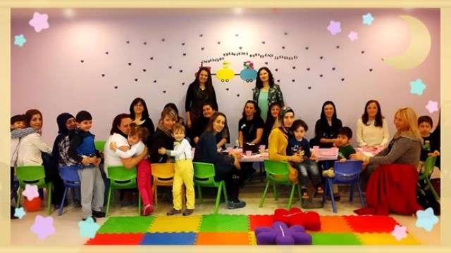 Kadınlar Günü’ne pastalı kutlama