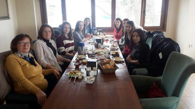 Arya’dan 8 Mart kahvaltısı