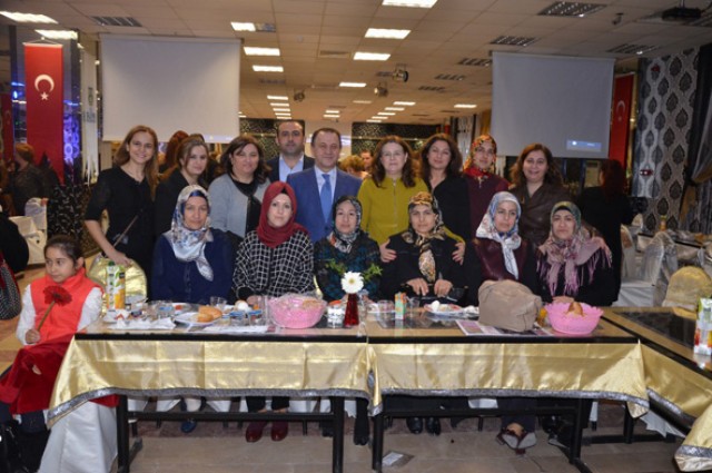 Işıklar: Sadece bir gün değil, her gününüz kutlu olsun