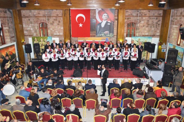 Çanakkale zaferine türkülü kutlama