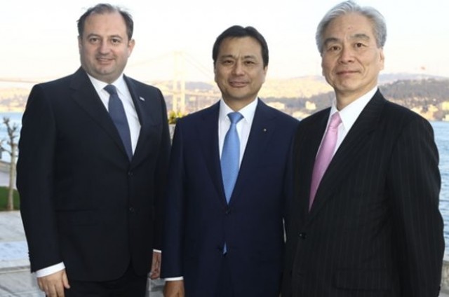 Sarten, Japon deviyle ortak oldu