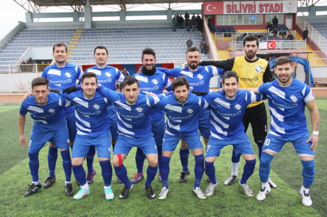 Akören ve Gümüşyaka zirve yarışında