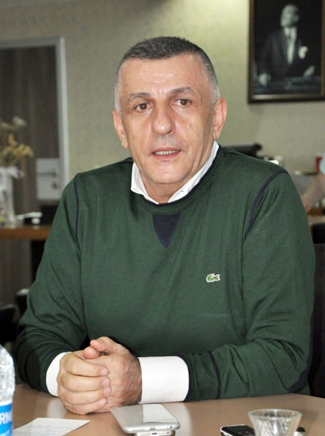 Arkaz da vekillik başvurusu yaptı