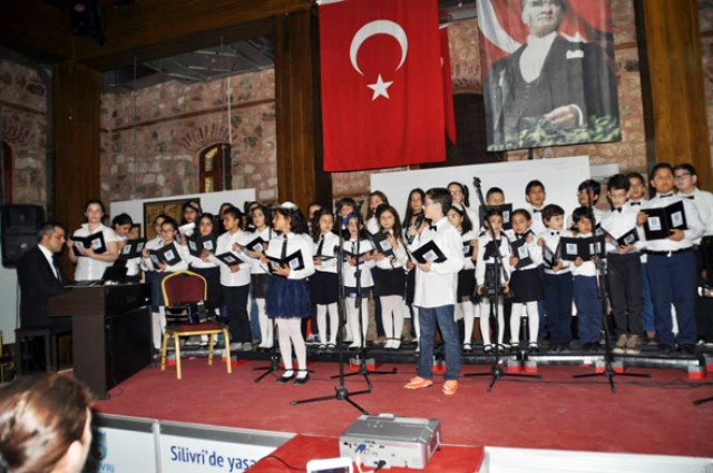 Çocuklardan Aşık Veysel türküleri