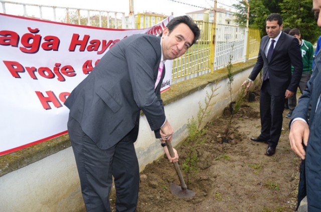Fidanlar toprakla buluştu