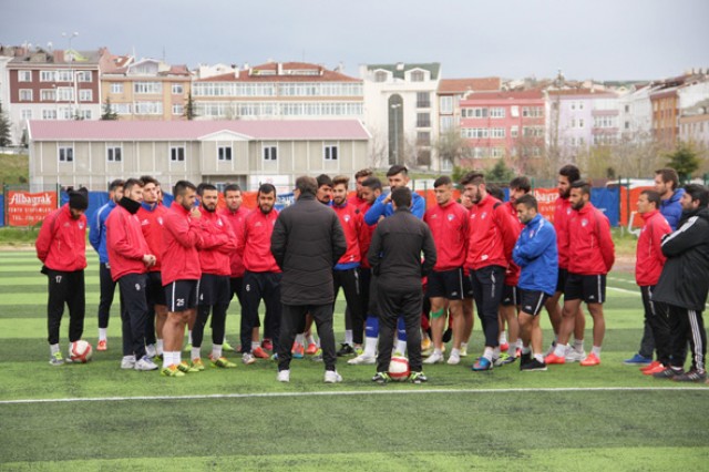 Erdal İşkar oyuncularını uyardı