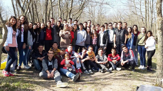 Mezuniyet öncesi piknikte buluştular