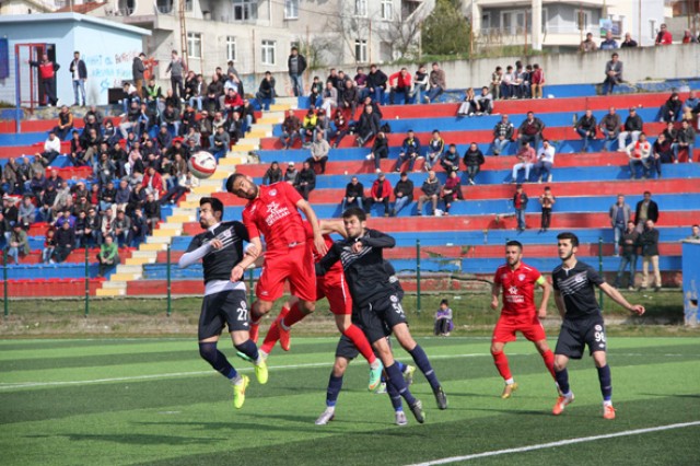 Silivri Play-Off’a uzandı