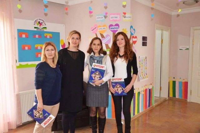 “Otizmin farkındayız, yanınızdayız” dediler