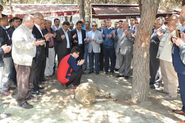 Karakoç, ‘Bismillah’ dedi