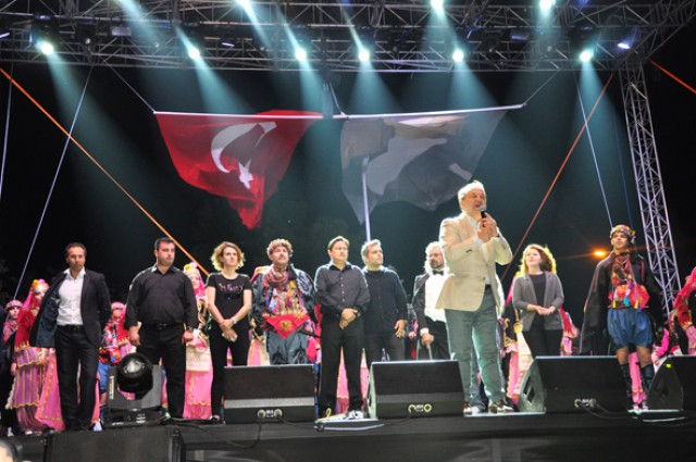 Işıklar: Bir daha gel Samsun’dan