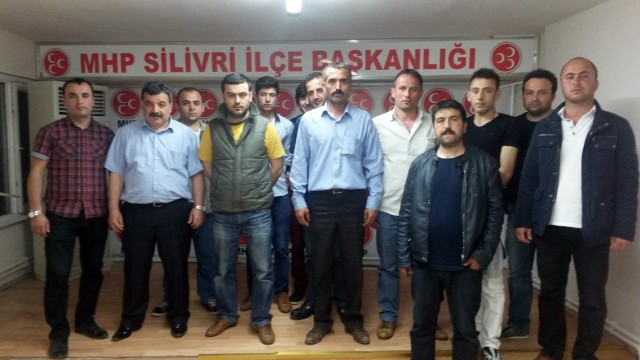 AKP’de yaprak dökümü sürüyor…