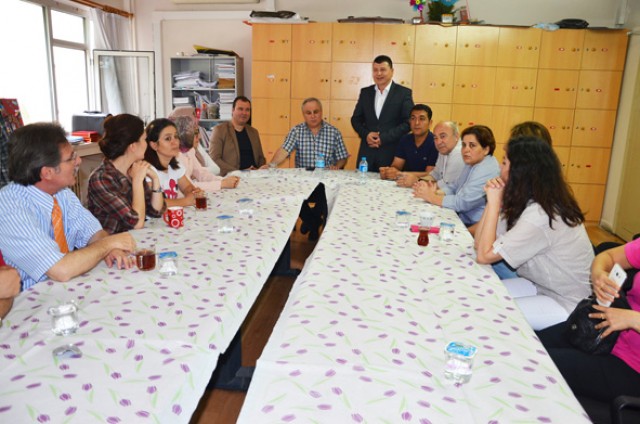 Okul Aile Birliği’nden yöneticilere teşekkür plaketi