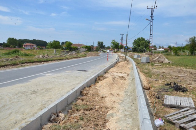 Sayalar’a tretuvar düzenlemesi...